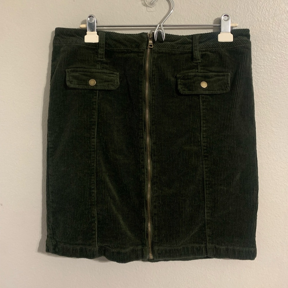 D. Jeans Forest green corduroy skirt high waisted full zip size 12 Cotton